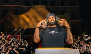 一号娱乐-詹姆斯：23对我很重要 我们以詹23庆祝这一时刻 献给我的所有球迷
